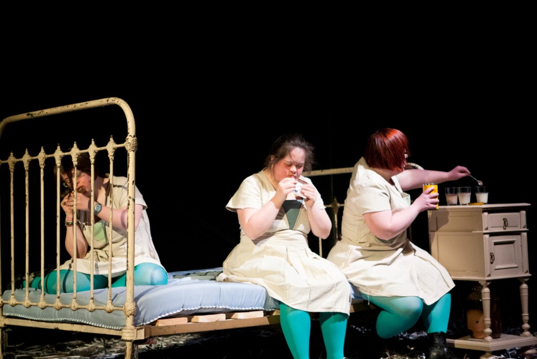 Alice klein klein beesteke | Theater Stap